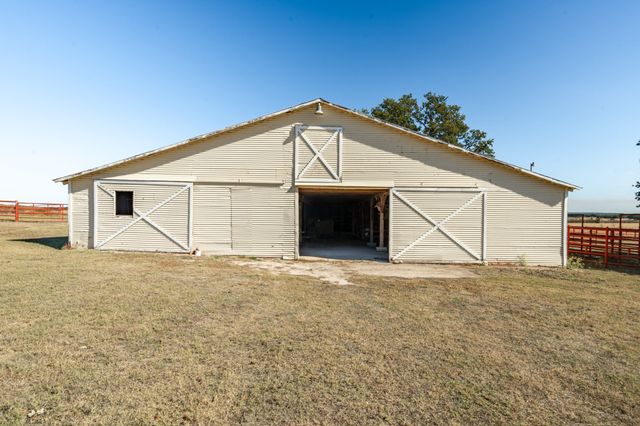 5777 County Road 309 (1), Cranfills Gap, TX 76637