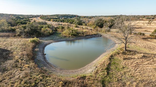5777 County Road 309 (1), Cranfills Gap, TX 76637