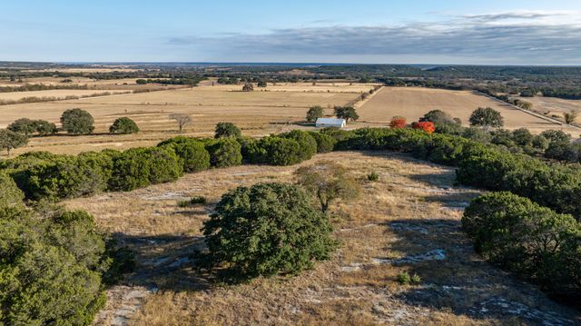5777 County Road 309 (1), Cranfills Gap, TX 76637