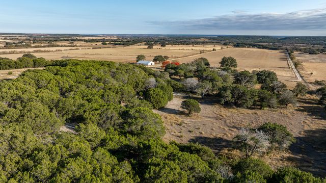 5777 County Road 309 (1), Cranfills Gap, TX 76637