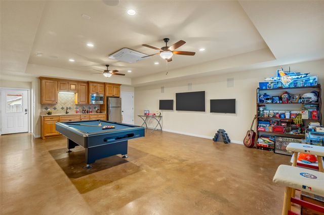 900 W Elizabeth Drive, Robinson, TX 76706