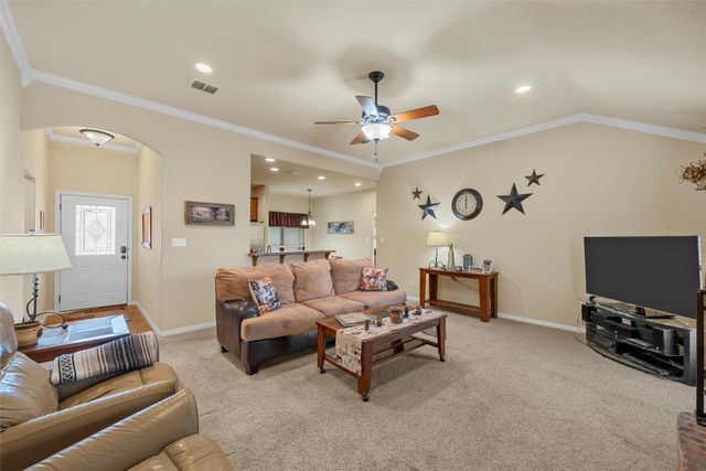 900 W Elizabeth Drive, Robinson, TX 76706