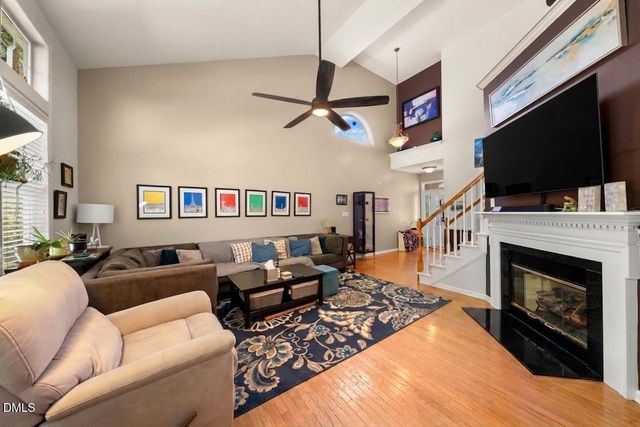 909 Kennesaw Court, Hillsborough, NC 27278