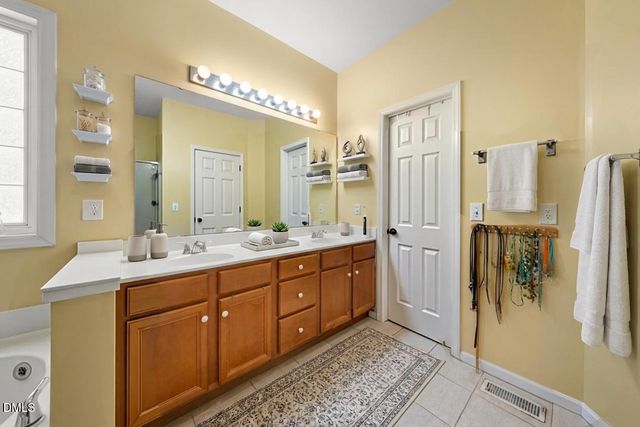 909 Kennesaw Court, Hillsborough, NC 27278