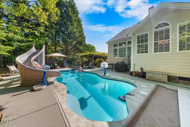 909 Kennesaw Court, Hillsborough, NC 27278