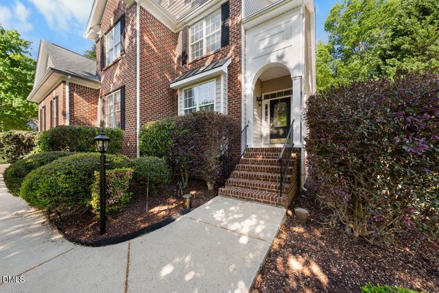 909 Kennesaw Court, Hillsborough, NC 27278