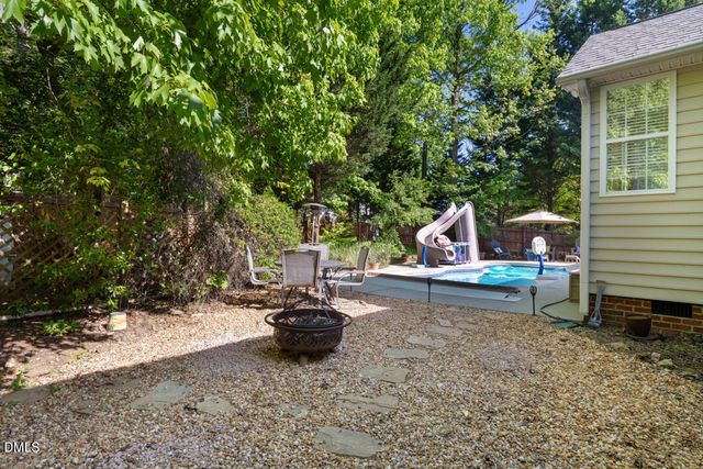 909 Kennesaw Court, Hillsborough, NC 27278