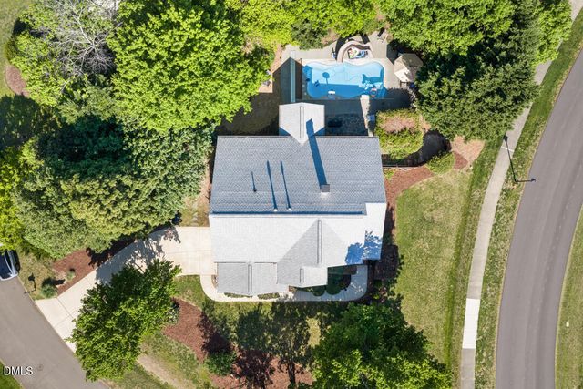 909 Kennesaw Court, Hillsborough, NC 27278