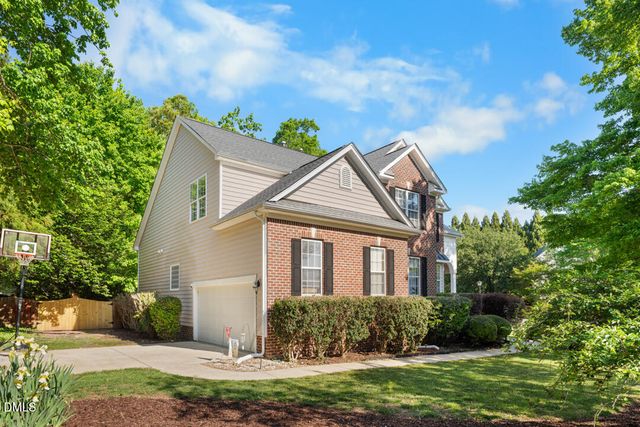 909 Kennesaw Court, Hillsborough, NC 27278