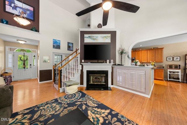 909 Kennesaw Court, Hillsborough, NC 27278