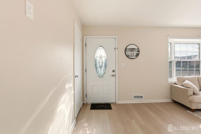 24 Frederick Avenue, Colonia, NJ 07067