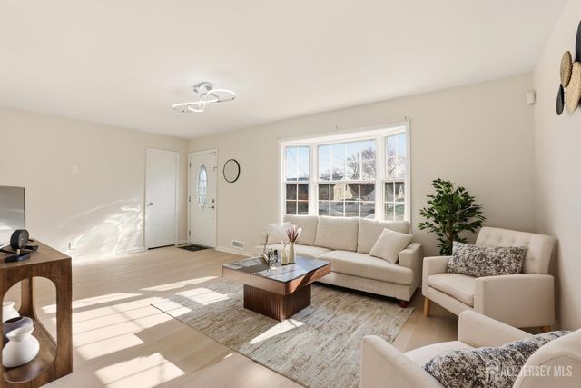 24 Frederick Avenue, Colonia, NJ 07067