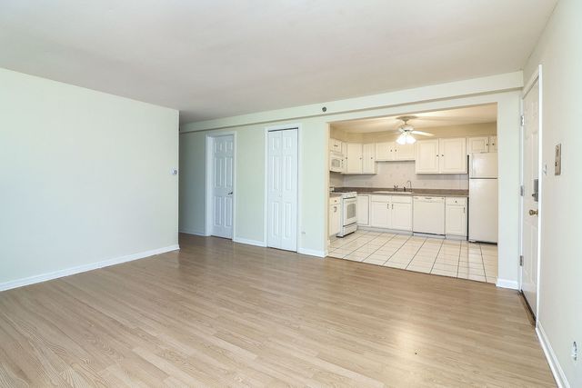 6708 W 107th Street 3C, Chicago Ridge, IL 60415