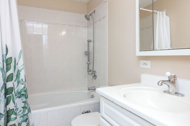 6708 W 107th Street 3C, Chicago Ridge, IL 60415