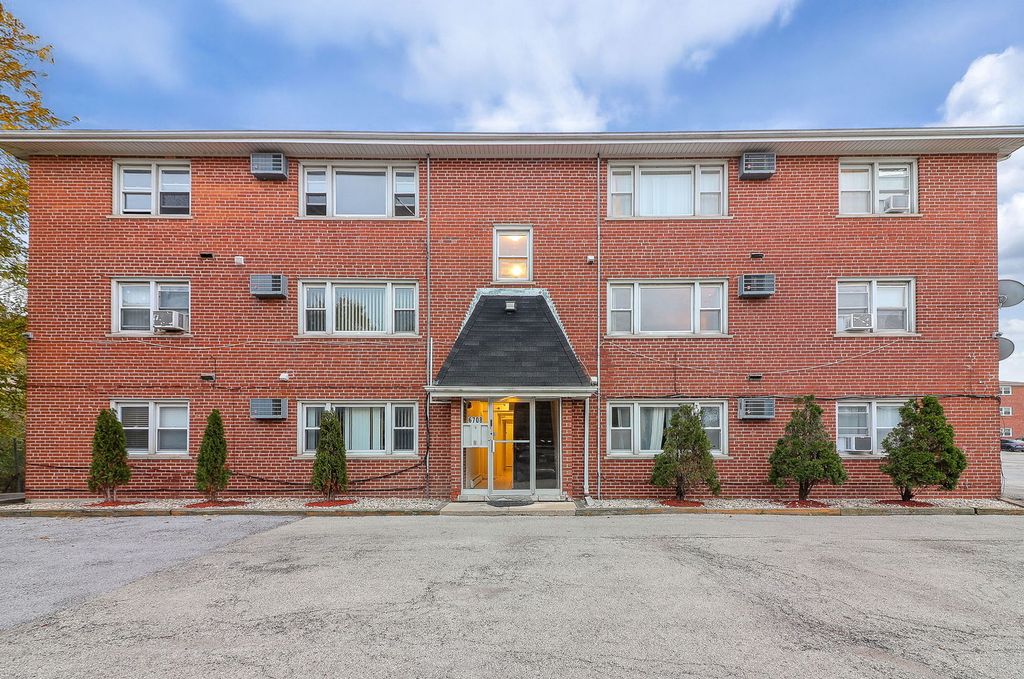 6708 W 107th Street 3C, Chicago Ridge, IL 60415