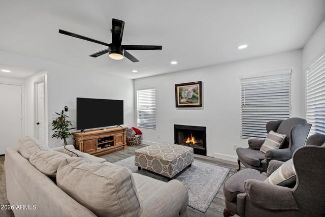 4314 E HARVARD Avenue, Gilbert, AZ 85234