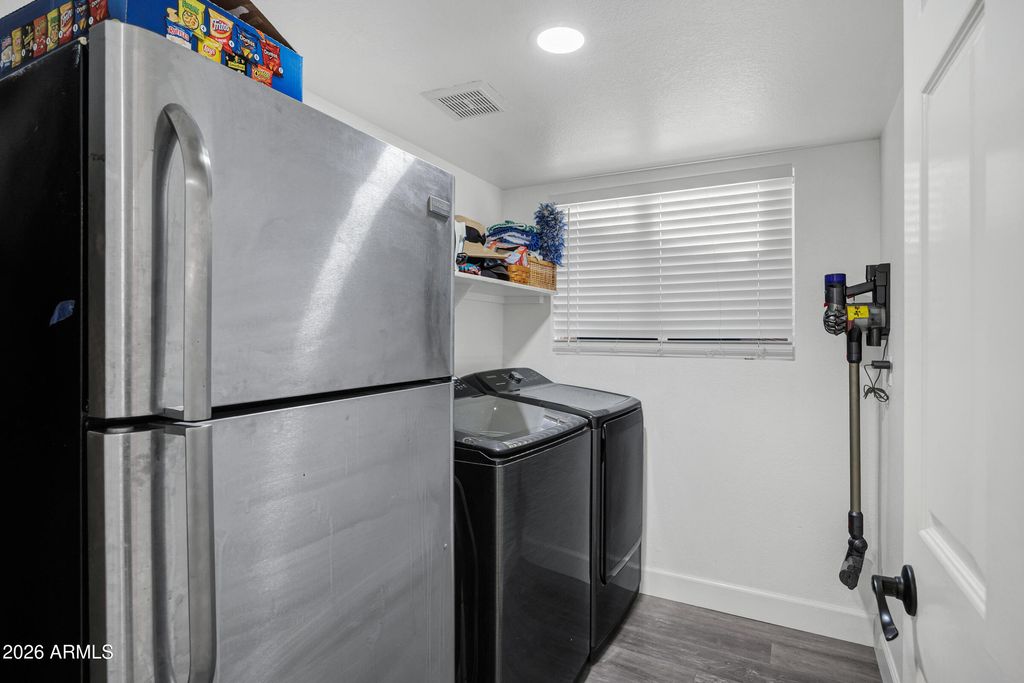 Image 31 of property listing at 4314 E HARVARD Avenue, Gilbert, AZ 85234