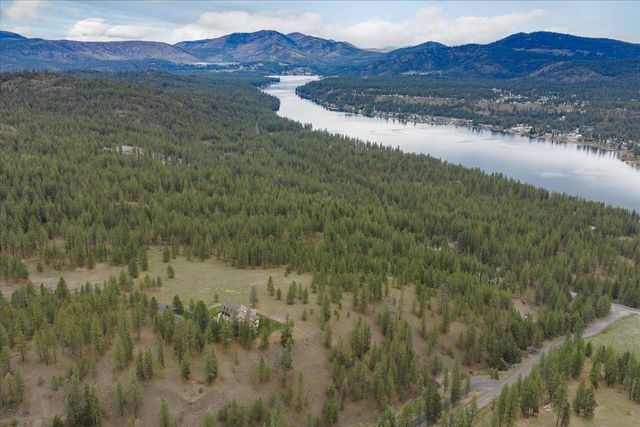 xx N Bernhill Rd, Nine Mile Falls, WA 99026