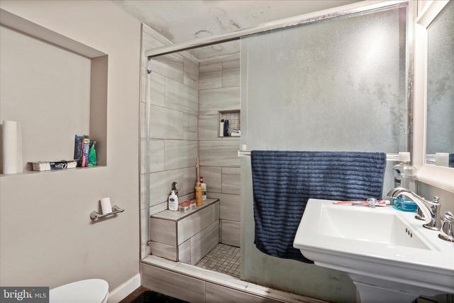 148 SHARPE ST, Strasburg, VA 22657