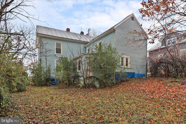 148 SHARPE ST, Strasburg, VA 22657