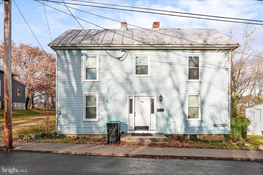 148 SHARPE ST, Strasburg, VA 22657