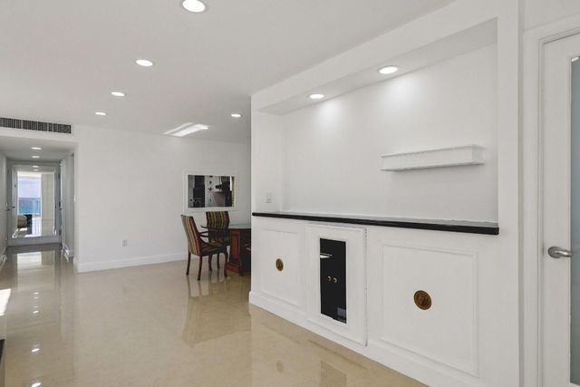 6450 Collins Avenue 901, Miami Beach, FL 33141