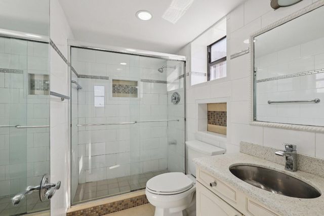 6450 Collins Avenue 901, Miami Beach, FL 33141