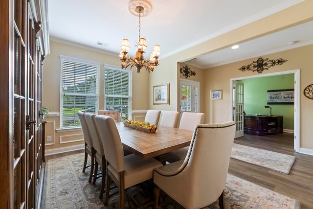 127 Stagecoach Lane, Summerville, SC 29483