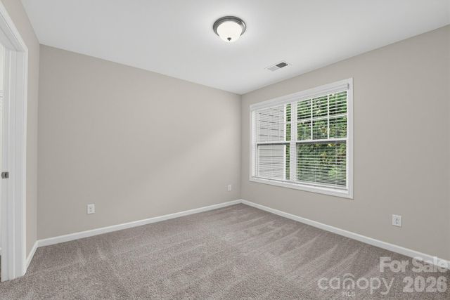 8727 Harris Lake Lane, Charlotte, NC 28269