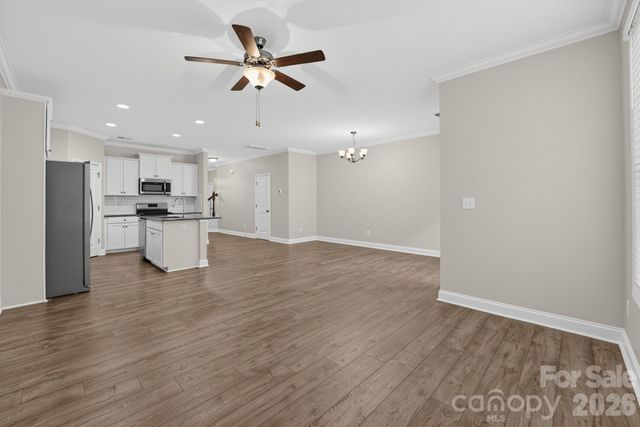 8727 Harris Lake Lane, Charlotte, NC 28269
