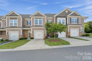 8727 Harris Lake Lane, Charlotte, NC 28269