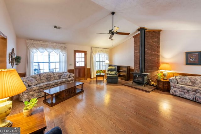 2011 Gleaton Road, Conyers, GA 30013