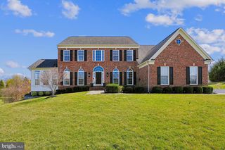 38766 RAMBLING FARM DR, Hamilton, VA 20158