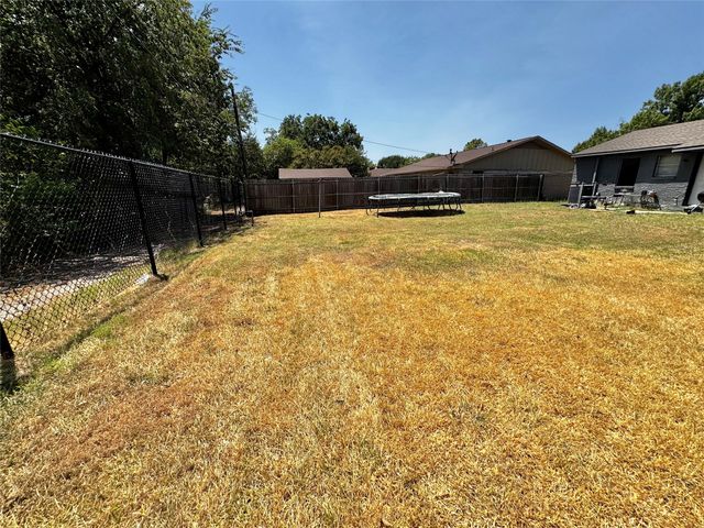 2628 Driftwood Drive, Mesquite, TX 75150