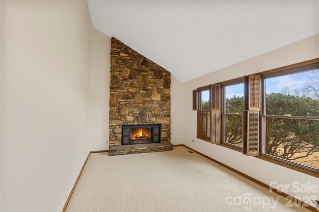 2025 Howard Gap Road, Hendersonville, NC 28792