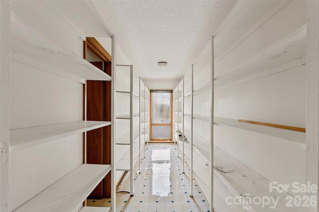2025 Howard Gap Road, Hendersonville, NC 28792