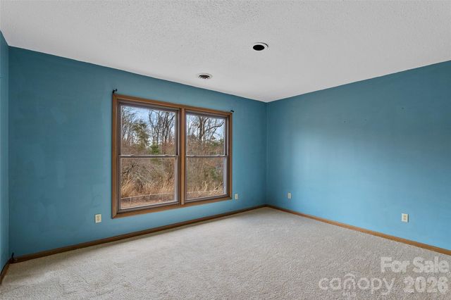 2025 Howard Gap Road, Hendersonville, NC 28792