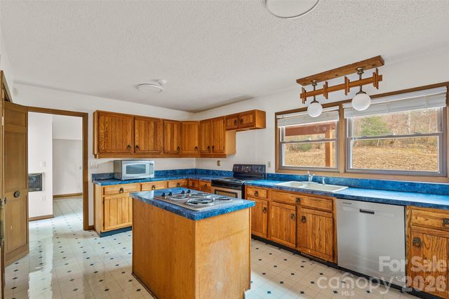 2025 Howard Gap Road, Hendersonville, NC 28792