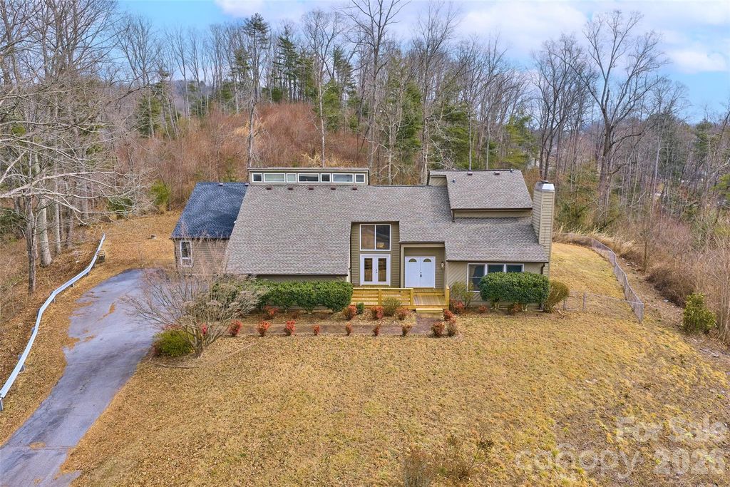 2025 Howard Gap Road, Hendersonville, NC 28792