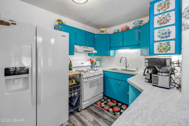 2805 Saxon Drive, New Smyrna Beach, FL 32169