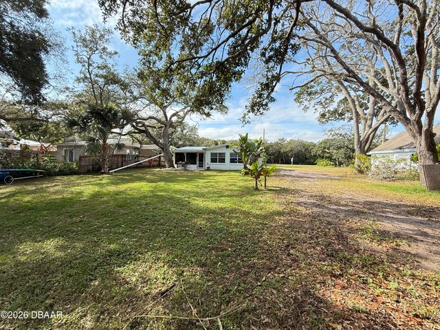 2805 Saxon Drive, New Smyrna Beach, FL 32169