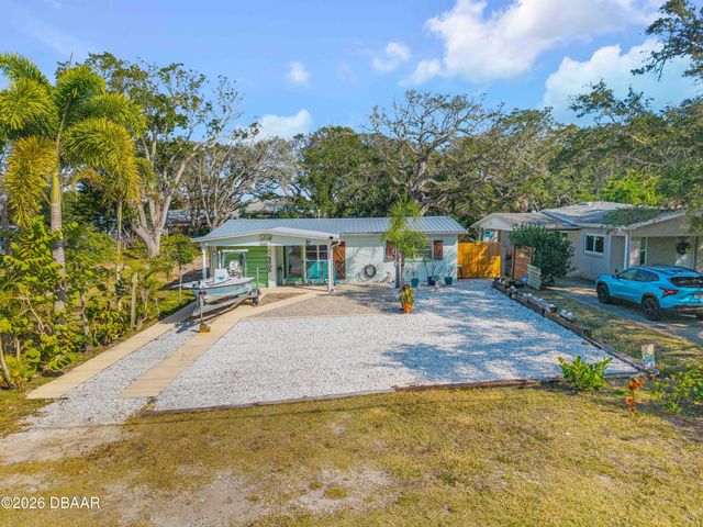 2805 Saxon Drive, New Smyrna Beach, FL 32169