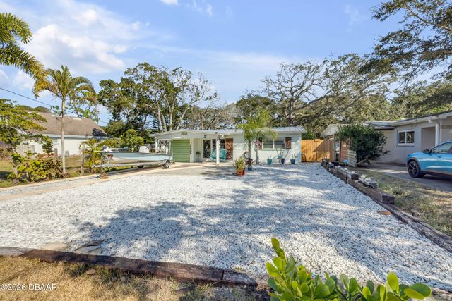 2805 Saxon Drive, New Smyrna Beach, FL 32169