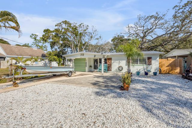 2805 Saxon Drive, New Smyrna Beach, FL 32169