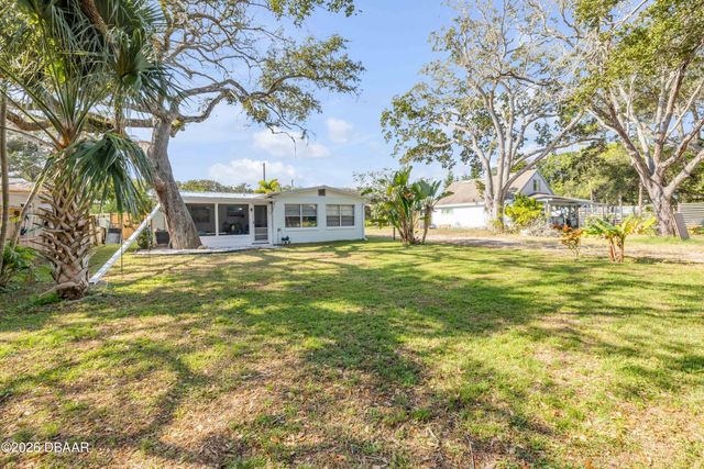 2805 Saxon Drive, New Smyrna Beach, FL 32169