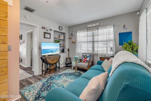 2805 Saxon Drive, New Smyrna Beach, FL 32169