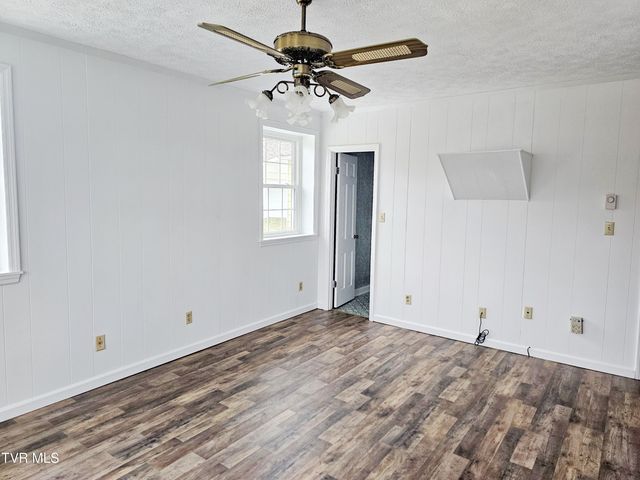 5723 Eagle Avenue, Wise, VA 24293