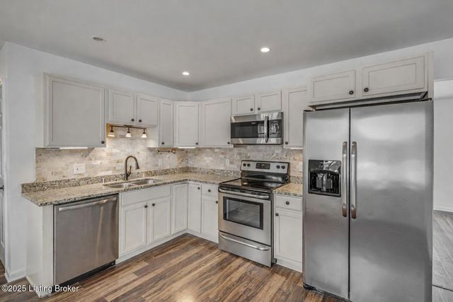 3701 Wiano Dr, Crestwood, KY 40014