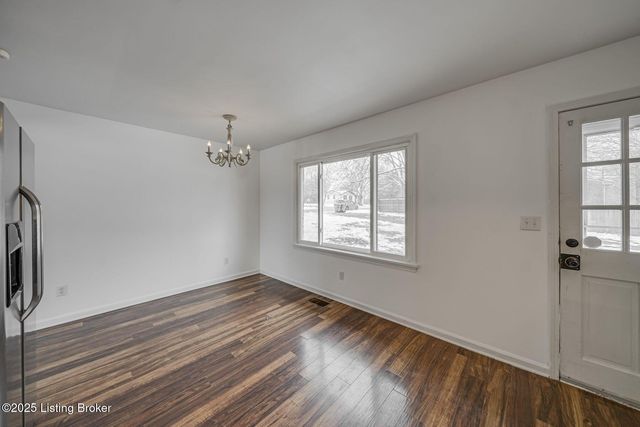 3701 Wiano Dr, Crestwood, KY 40014