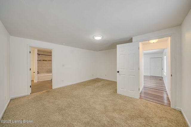 3701 Wiano Dr, Crestwood, KY 40014